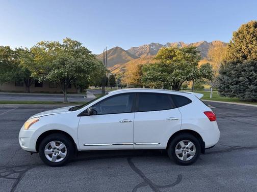 Pearl White 2011 Nissan Rogue S