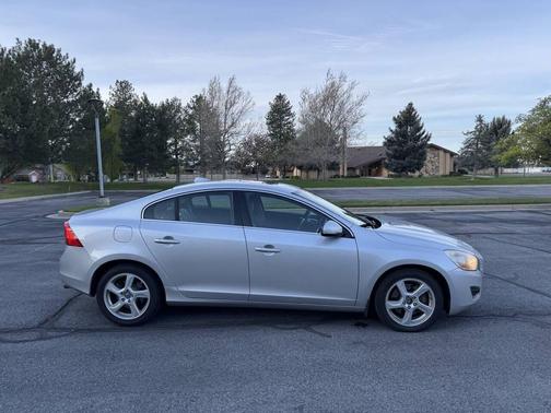 2012 Volvo S60 T5
