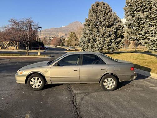 2001 Toyota Camry LE