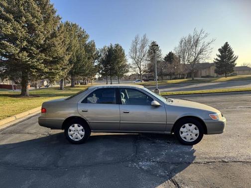 2001 Toyota Camry LE