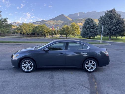 Gray 2012 Nissan Maxima S