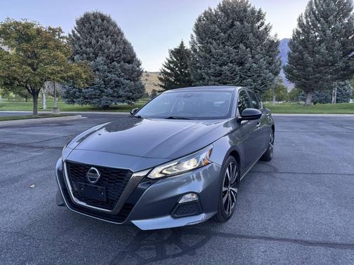 2022 Nissan Altima SR Intelligent AWD
