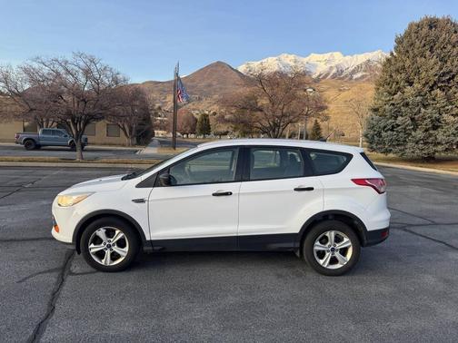 2014 Ford Escape S