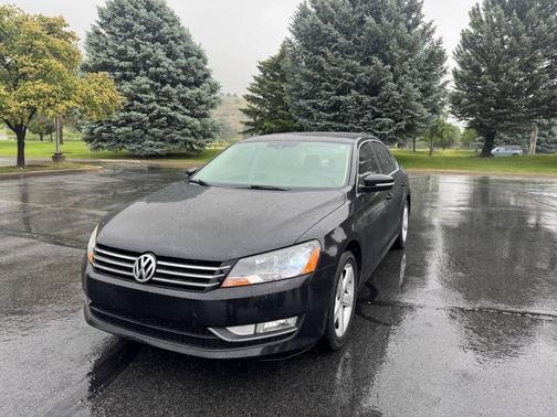 Black Uni 2015 Volkswagen Passat 1.8T Limited Edition