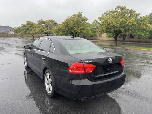 Black Uni 2015 Volkswagen Passat 1.8T Limited Edition