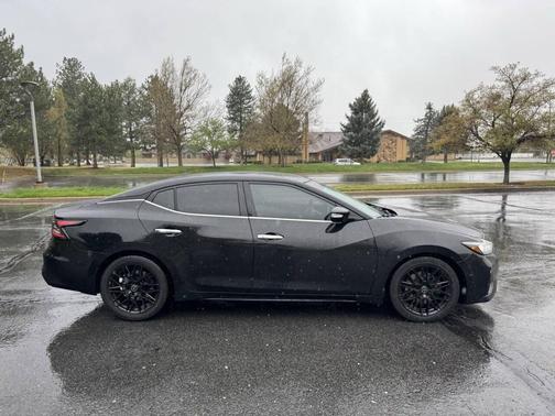 Super Black 2020 Nissan Maxima 3.5 SV