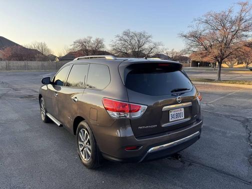 2015 Nissan Pathfinder S