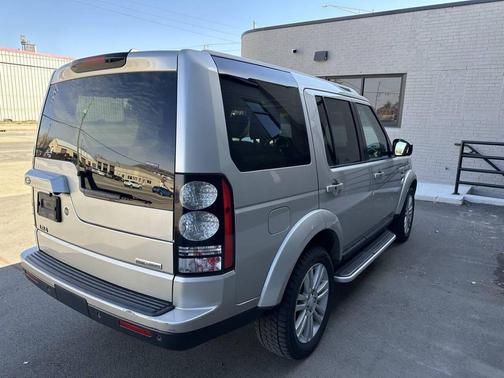 2015 Land Rover LR4 Base