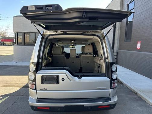 2015 Land Rover LR4 Base