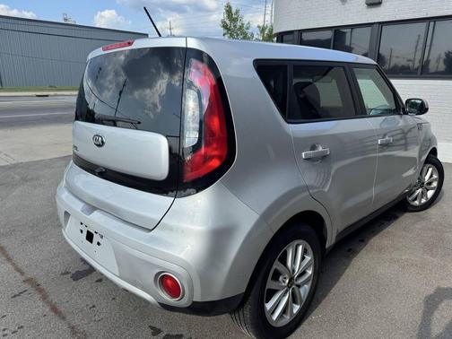 2019 Kia Soul +