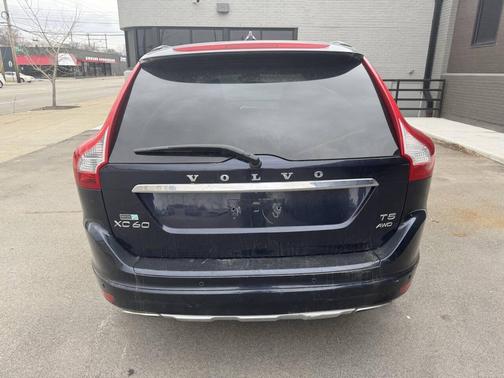 2017 Volvo XC60 T5 Inscription