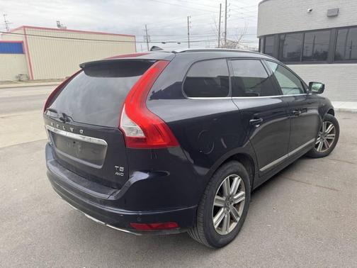 2017 Volvo XC60 T5 Inscription