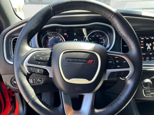 Go Mango 2018 Dodge Charger SXT