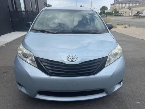 2015 Toyota Sienna L
