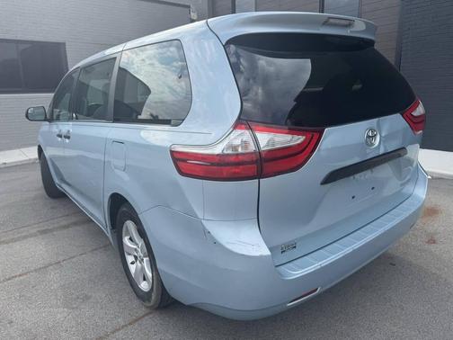 2015 Toyota Sienna L