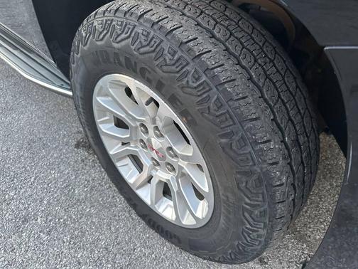 2018 GMC Yukon XL SLE