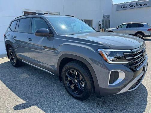2025 Volkswagen Atlas 2.0T Peak Edition