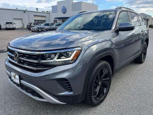 2023 Volkswagen Atlas 3.6L SE w/Technology