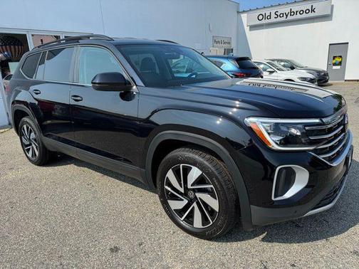 2025 Volkswagen Atlas 2.0T SE w/Technology 4MOTION