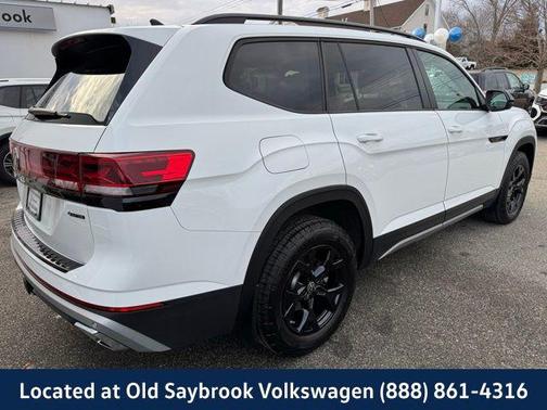 2025 Volkswagen Atlas 2.0T Peak Edition