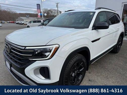 2025 Volkswagen Atlas 2.0T Peak Edition