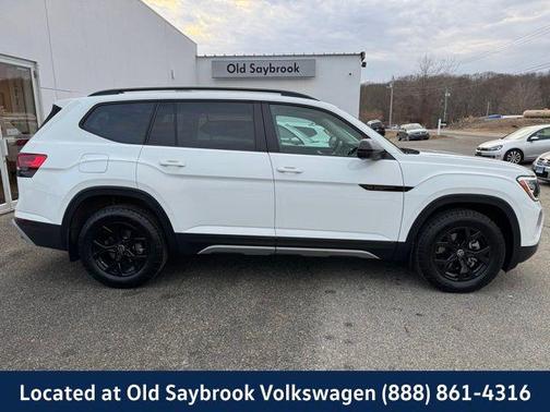 2025 Volkswagen Atlas 2.0T Peak Edition