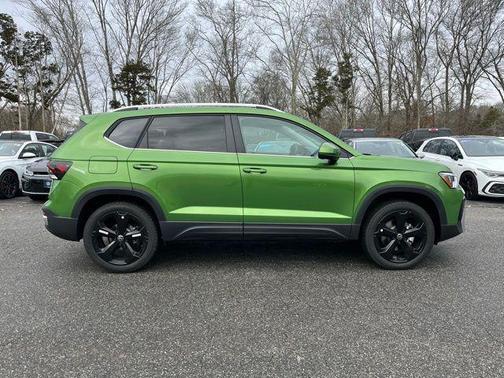 2026 Volkswagen Taos SEL