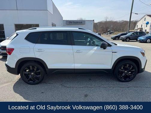 2023 Volkswagen Taos 1.5T SE