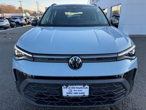 2026 Volkswagen Taos SE Black