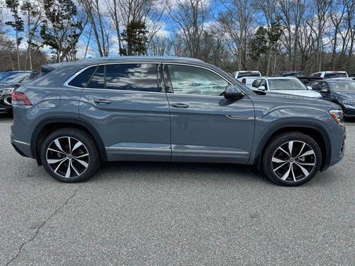 Gray 2024 Volkswagen Atlas Cross Sport 2.0T SEL Premium