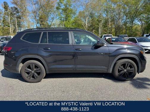 Deep Black 2023 Volkswagen Atlas 3.6L SEL