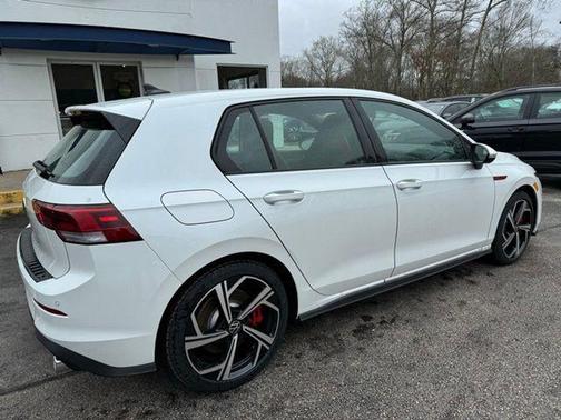 2024 Volkswagen Golf GTI 2.0T SE DSG