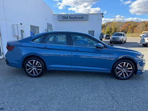 2025 Volkswagen Jetta 1.5T SE