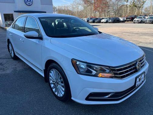 2016 Volkswagen Passat 1.8T SE