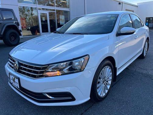2016 Volkswagen Passat 1.8T SE