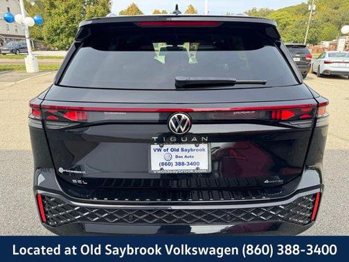 2025 Volkswagen Tiguan 2.0T SEL R-Line 4MOTION