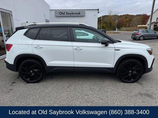 2023 Volkswagen Taos 1.5T SE