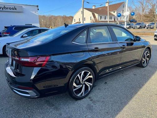 2025 Volkswagen Jetta 1.5T SEL