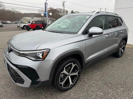 2026 Volkswagen Taos SEL