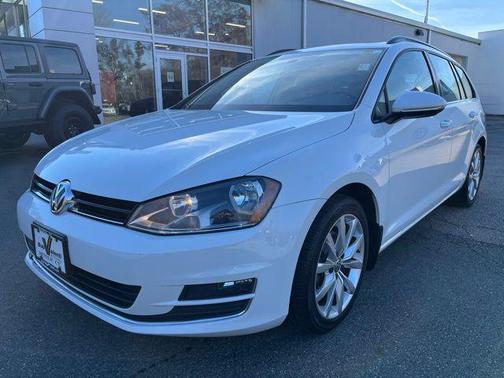 2016 Volkswagen Golf SportWagen TSI SE 4-Door