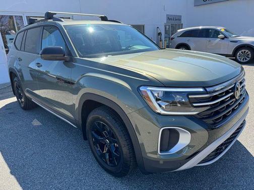 2025 Volkswagen Atlas 2.0T Peak Edition