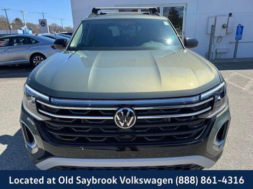 2025 Volkswagen Atlas 2.0T Peak Edition