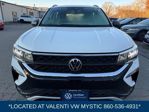 Pure White 2023 Volkswagen Taos 1.5T S