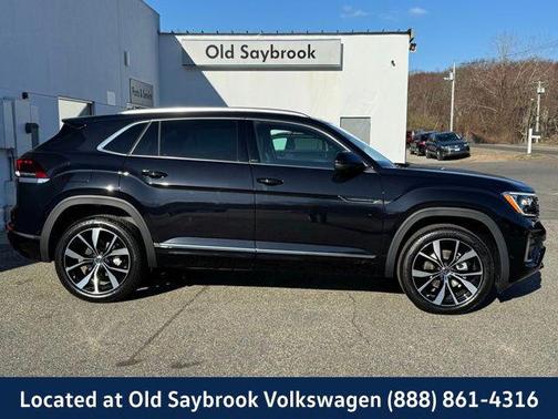 2025 Volkswagen Atlas Cross Sport 2.0T SEL Premium