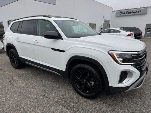 2025 Volkswagen Atlas 2.0T Peak Edition