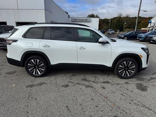 Opal White 2027 Volkswagen Atlas SE w/Technology