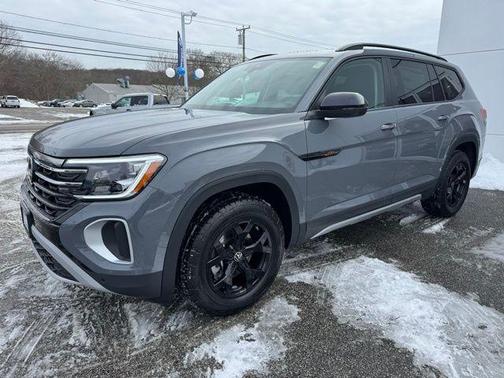 Pure Gray 2026 Volkswagen Atlas Peak Edition