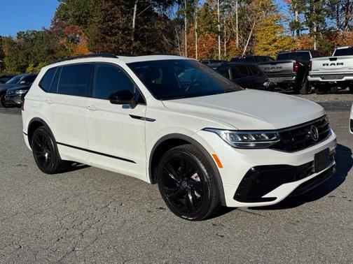 Opal White 2024 Volkswagen Tiguan 2.0T SE R-Line Black