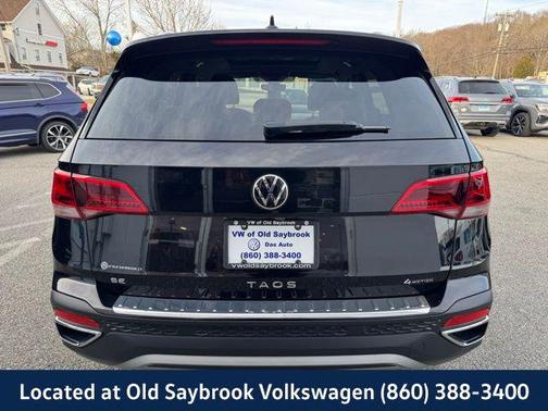 2024 Volkswagen Taos 1.5T SE