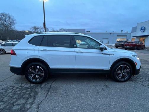 2024 Volkswagen Tiguan 2.0T Wolfsburg Edition